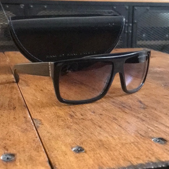 COPY - NWOT Marc Jacobs Flat top brow black sunglasses - Picture 1 of 6